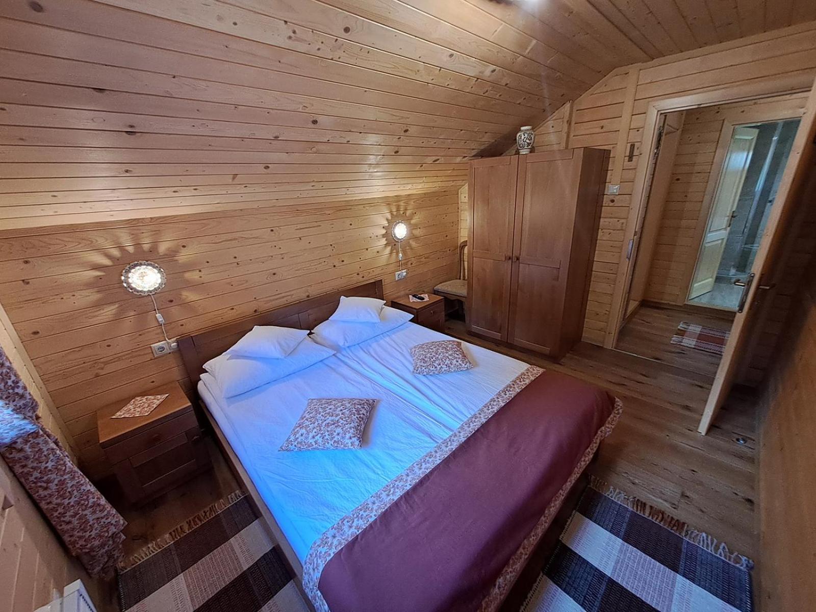 Villa Nagy Lak à Sub Cetate Extérieur photo