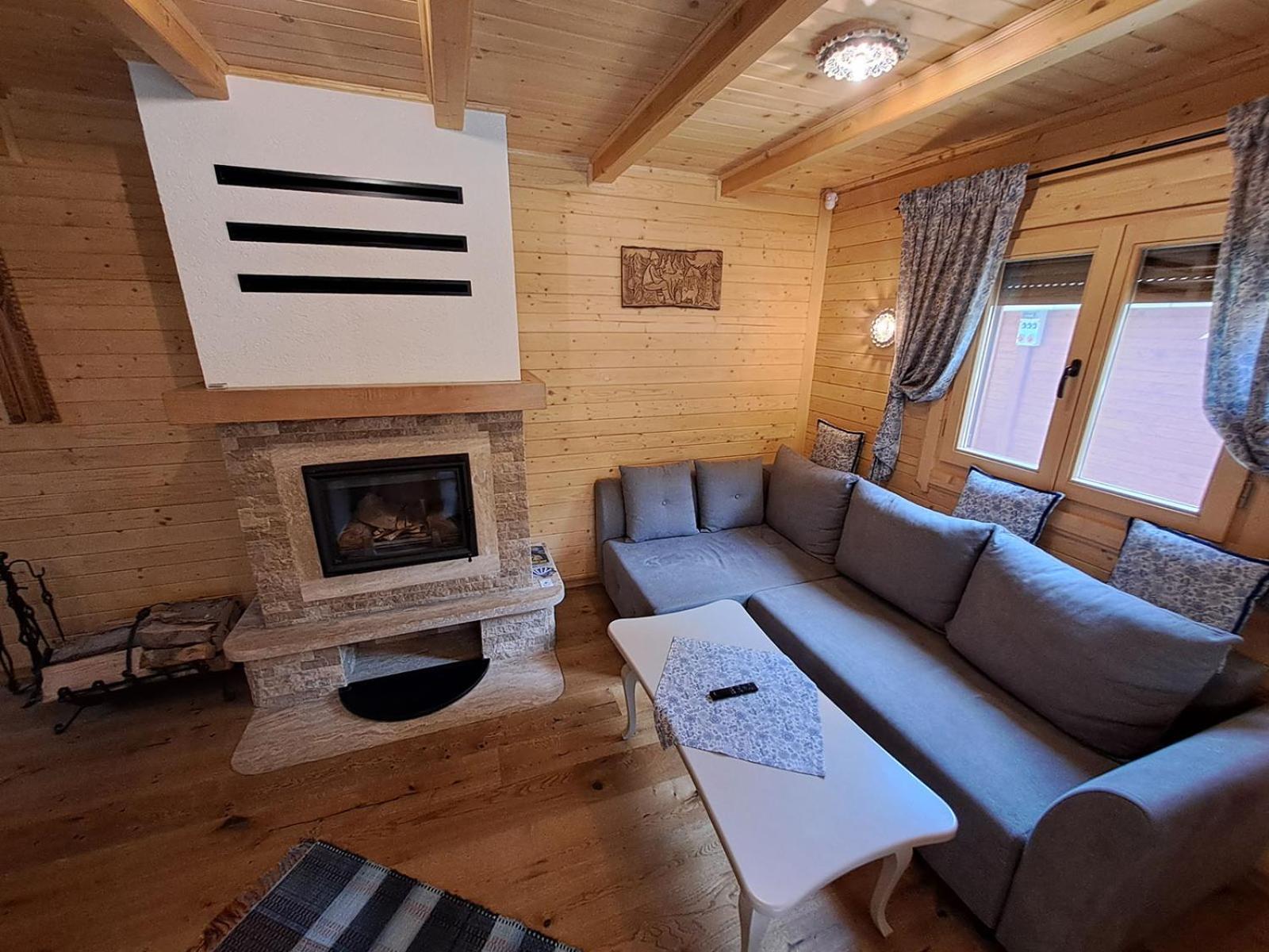 Villa Nagy Lak à Sub Cetate Extérieur photo