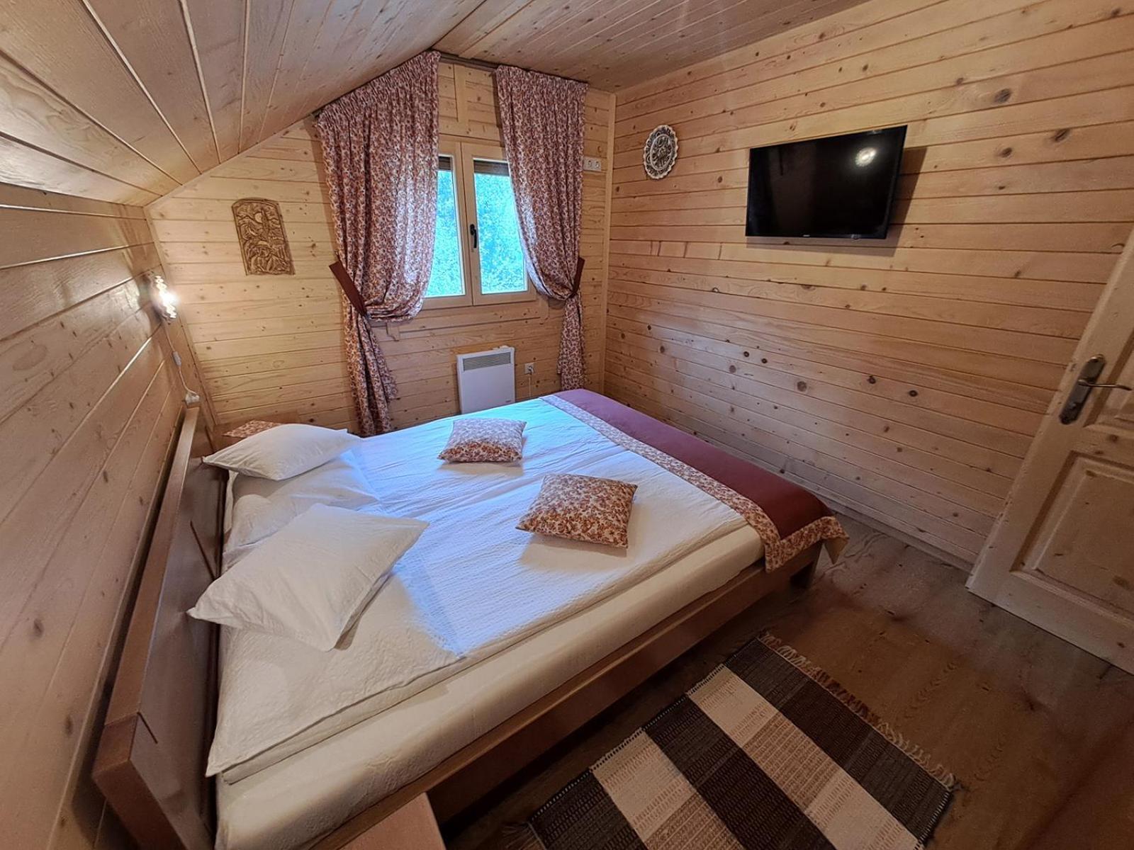 Villa Nagy Lak à Sub Cetate Extérieur photo