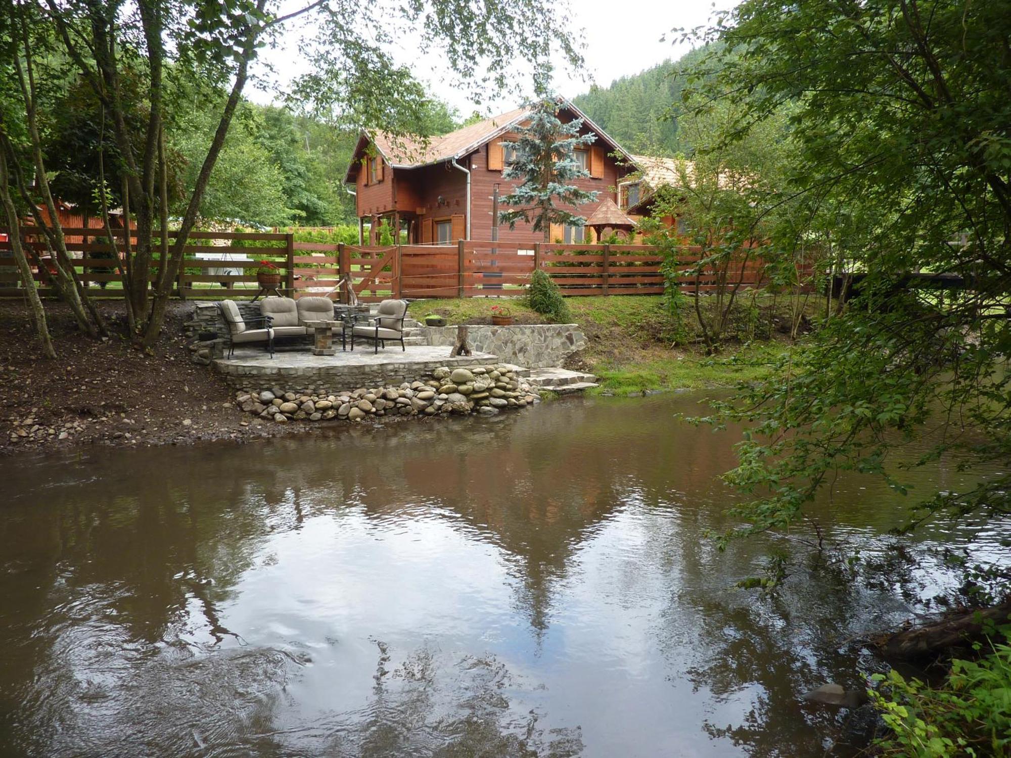 Villa Nagy Lak à Sub Cetate Extérieur photo
